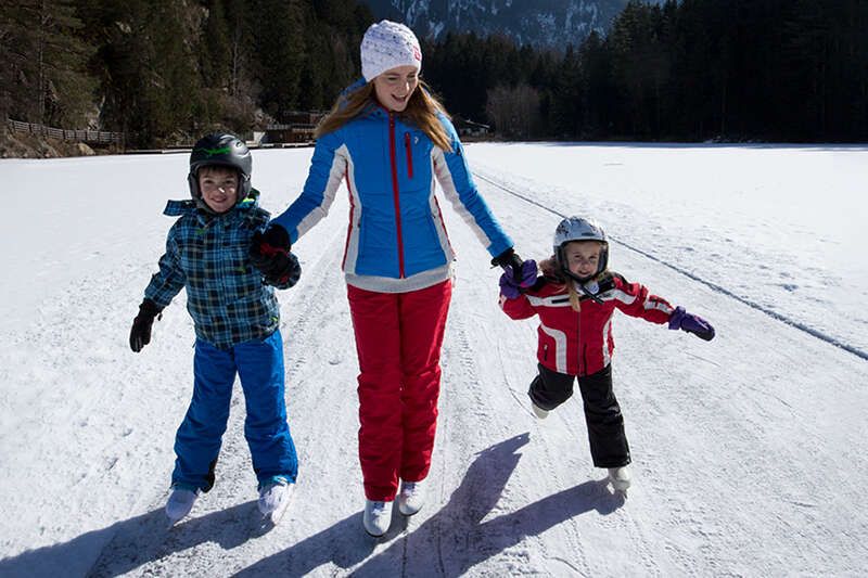 Eislaufen am Piburger See im Ötztal